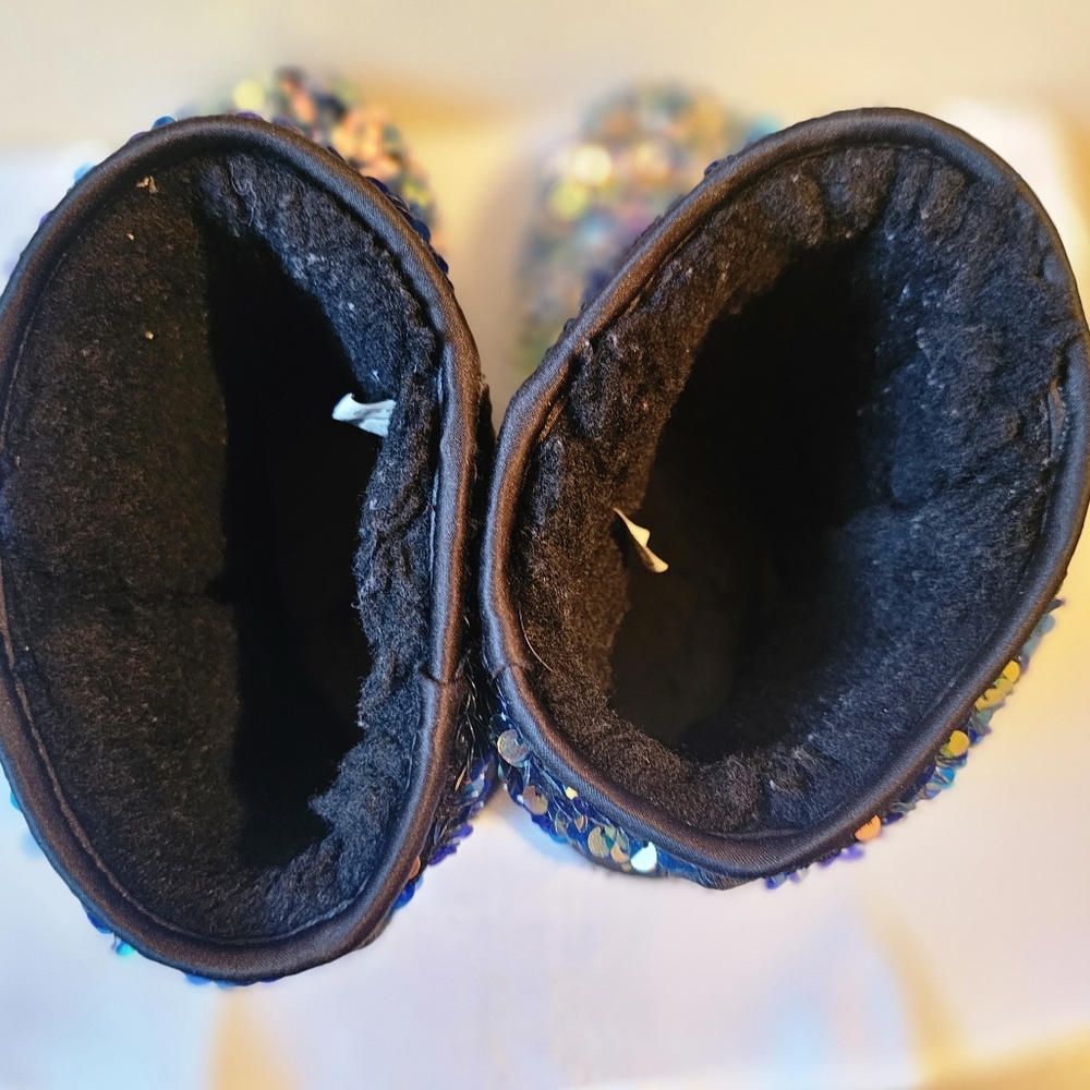 UGG boots - Picture 11 of 11